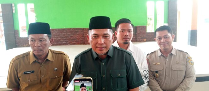 
 Wabup Rocky Hadiri Khatam Al Quran Akbar Angkatan 2 SMA Negeri 1 Karimun