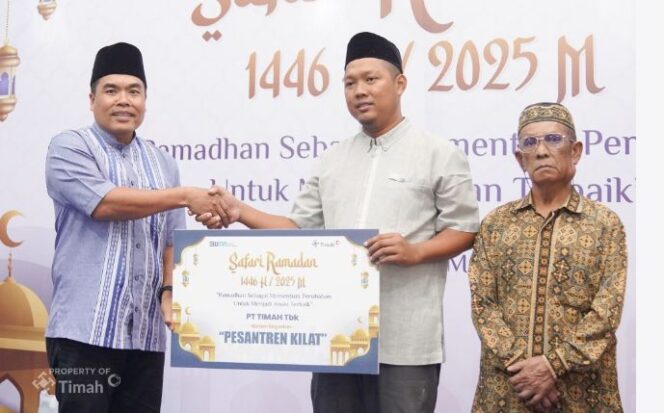 
 Dukung Kegiatan Pesantren Kilat Ramadan, PT Timah Serahkan Bantuan untuk Taman Bacaan Menara Bestari Belitung Timur 