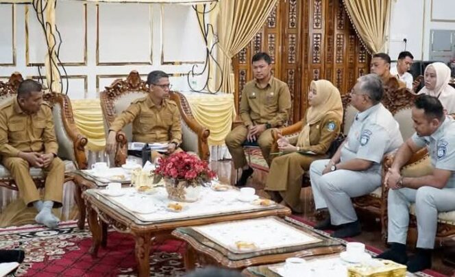 
 Bupati dan Wakil Bupati Karimun Melaksanakan Audiensi Bersama Bapenda Kepri dan Jasa Raharja