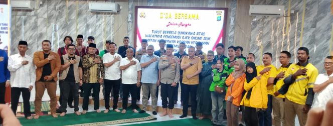 
 ‎Peduli Atas Wafatnya  Affan Kurniawan, Polres Karimun Gelar Doa Bersama