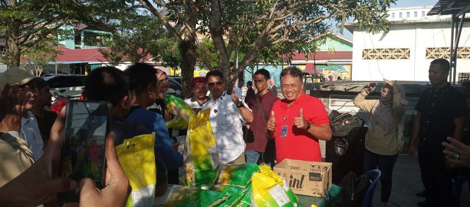 
 Dinas Pangan Bersama Bulog Gelar Pasar Murah, Perlima Kilo Beras Dijual 55 Ribu, Disini Tempatnya