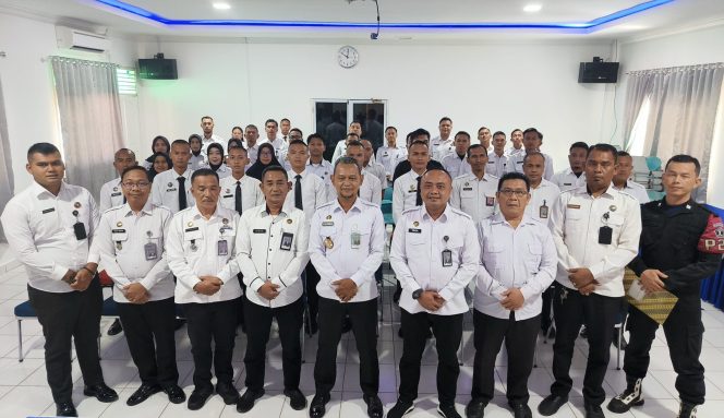 
 ‎Kanwil Ditjenpas Kepri Dorong Kreativitas, Disiplin, dan Dedikasi Pegawai  di Rutan Karimun ‎