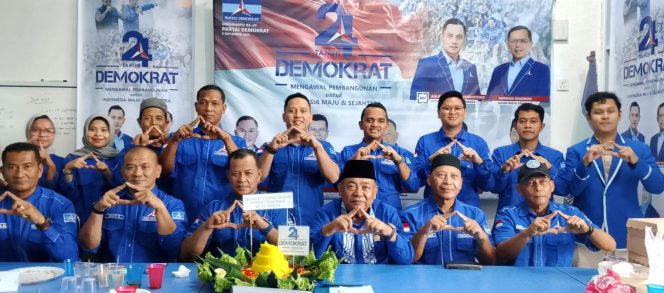 
 ‎Peringati HUT Partai Demokrat ke 24 Tahun, DPC Demokrat Karimun Santuni Anak Yatim dan Berbagi Sembako ‎