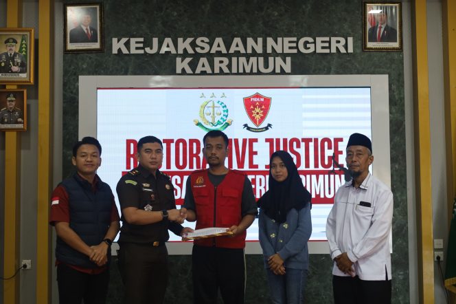 
 ‎Kejari Karimun Serahkan SKP2  Perkara Tindak Pidana Narkoba