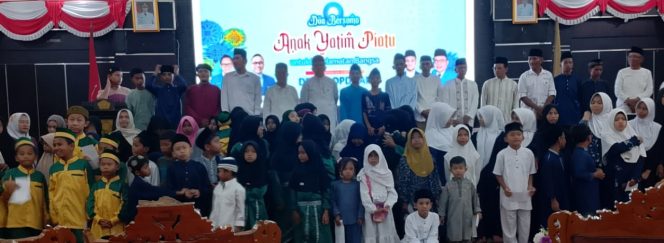 
 ‎Doa Bersama Akhir Tahun DPD PAN Kab Karimun Berjalan Hikmat, Ratusan Anak Yatim Piatu Terima Santunan