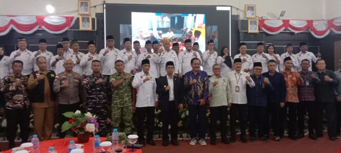 
 ‎Bupati Iskandarsyah Lantik Pengurus FPK, Zulkhainen Jabat Ketua