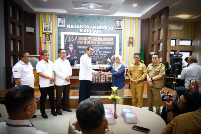 
 ‎Kejari Karimun Fasilitasi Sengketa Pelindo dan PT Pelabuhan Karimun Senilai Rp1,9 Miliar Berakhir Damai ‎