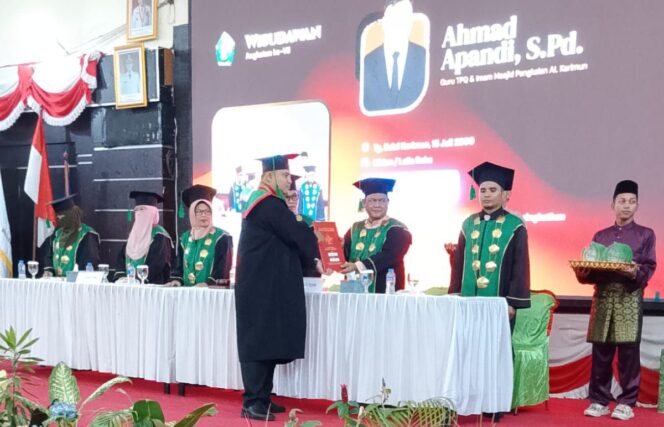 
 ‎STIT Mumtaz Karimun Mewisuda 33  Wisudawan _wisudawati Angkatan ke VII ‎ ‎